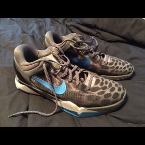 kobe leopard shoes